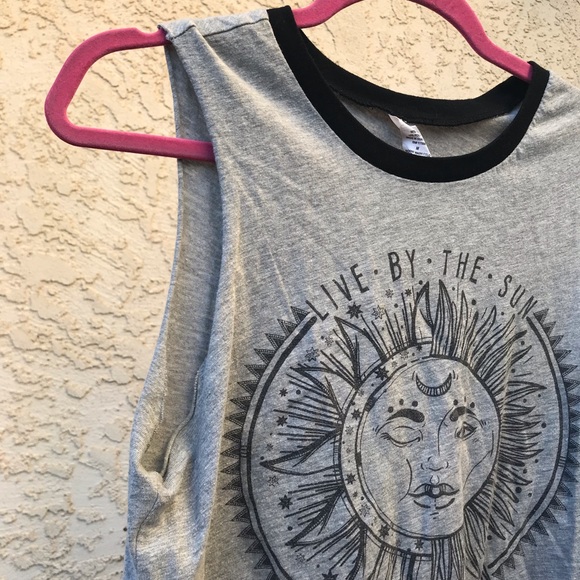 Sun Moon Gray Tank - Picture 3 of 4